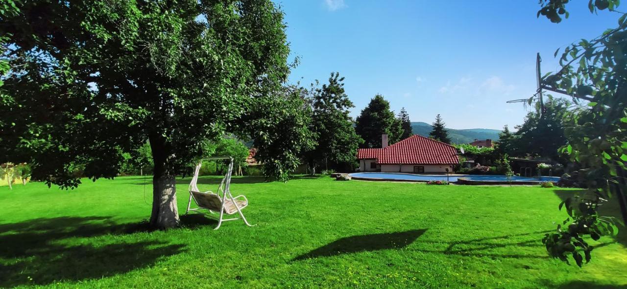 Villa Хаджикольовата Къща à Medven Extérieur photo