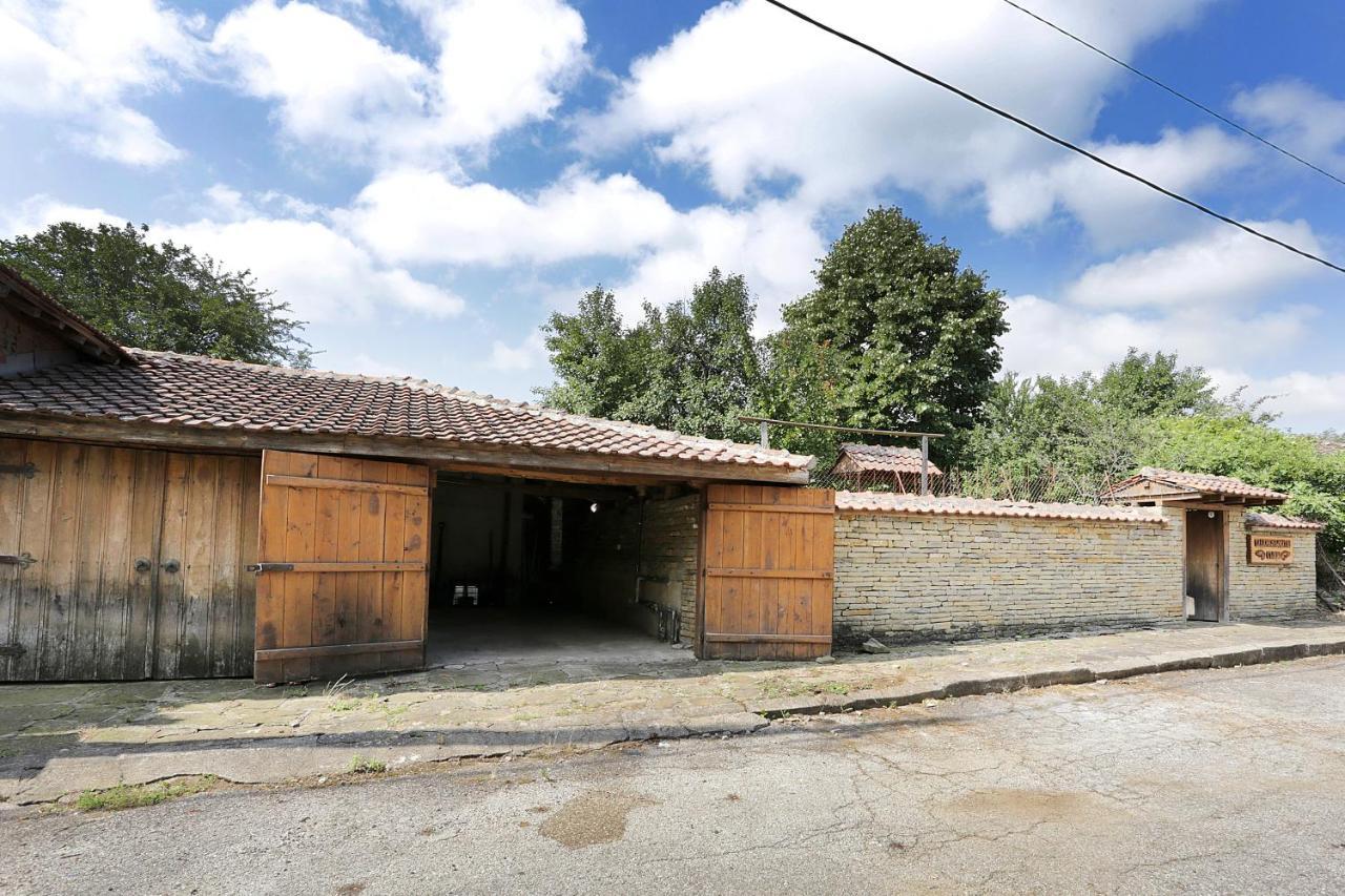 Villa Хаджикольовата Къща à Medven Extérieur photo